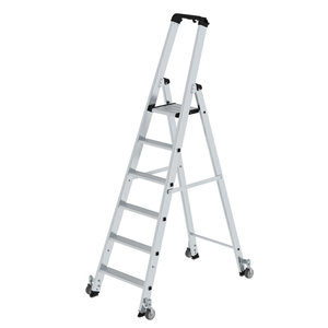 Günzburger Steigtechnik Stufen-Stehleiter einseitig begehbar mit Rollen