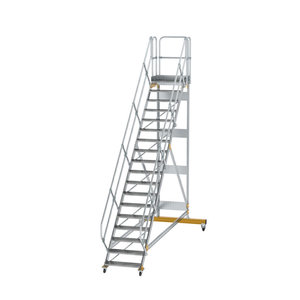 Günzburger Steigtechnik Plattformtreppe 45° fahrbar Stufenbreite 800 mm