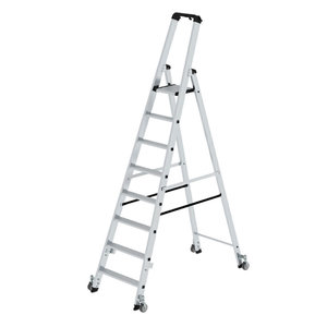 Günzburger Steigtechnik Stufen-Stehleiter einseitig begehbar mit Rollen