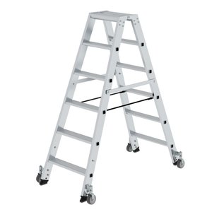 Günzburger Steigtechnik Stufen-Stehleiter beidseitig begehbar mit Rollen