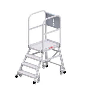 Hymer Podesttreppe R13 fahrbar eins.