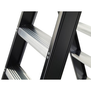 Altrex Taurus Beidseitig begehbare Stufenleiter