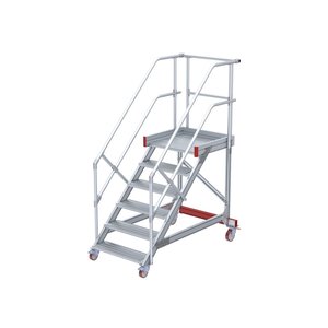 Euroline Wartungsbühne 45 Grad, 600 mm Stufenbreite, 2 Handläufe 3 Podestgel., Stufenausführung Alu – gerieft