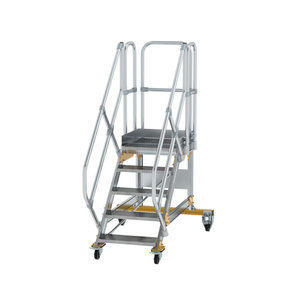 Günzburger Steigtechnik Plattformtreppe 45° fahrbar Stufenbreite 600 mm