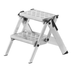 Hymer Sicherheitstreppe mit geriffeltem Aluminiumbelag