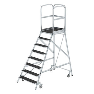 Günzburger Steigtechnik Podesttreppe eins. begehbar mit Federrollen Korundbeschichtung R13