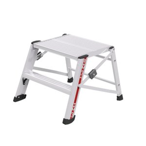 Hymer Service- u. Montagetritt eins.