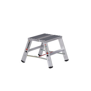 Euroline Alu-Stufenstehleiter breit Nr. 30581 obere Standfläche mit R13 Rutschhemmung