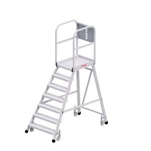 Hymer Podesttreppe R13 fahrbar eins.