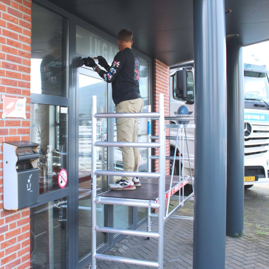 Alumexx RED-Line - Fahrgerüst/Faltgerüst Arbeitshöhe bis 3m, Plattform mit Luke