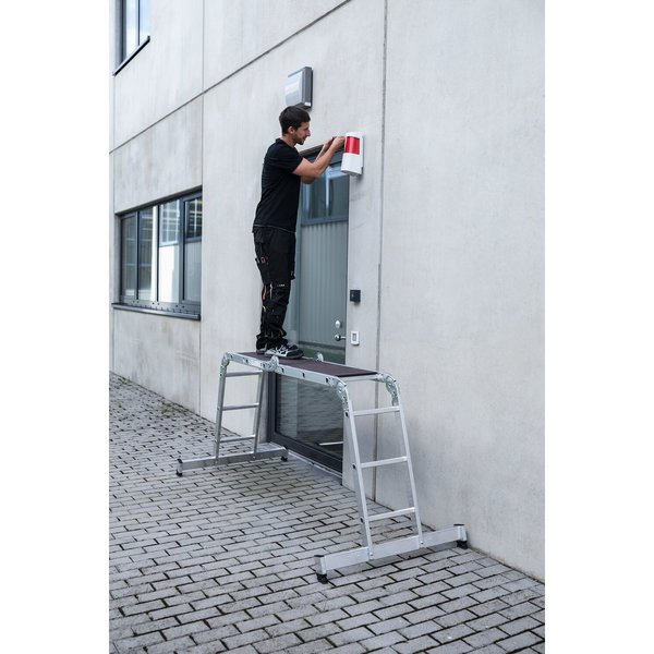 Günzburger Steigtechnik Vielzweckleiter 4-teilig mit nivello®-Traverse und Holzbelag 2x2 + 2x3 Sprossen