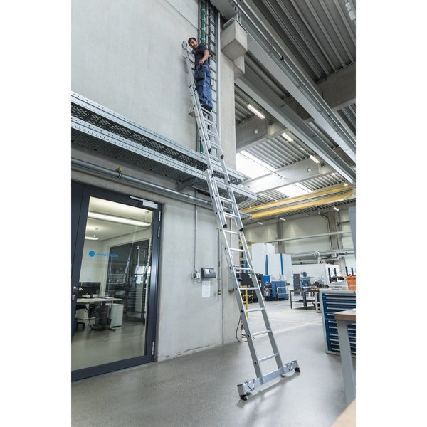 Günzburger Steigtechnik Sprossen-Mehrzweckleiter 3-teilig mit nivello®-Traverse und Wandlaufrollen 3x14 Sprossen