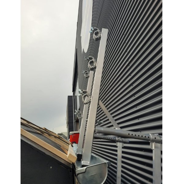 ASC Group Dachrandsicherung Geländerständer