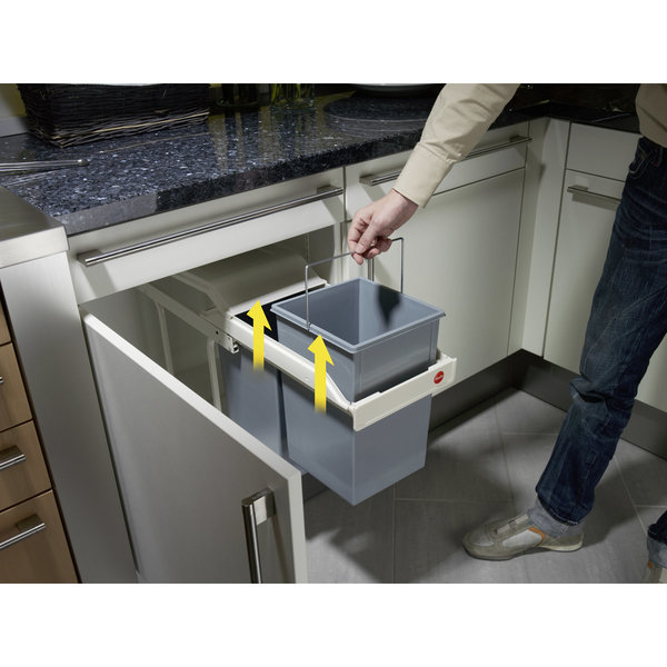 Hailo Mulit-Box Duo L - Einbaumülleimer Das Einbau-Mülltrennungs-System - unauffällig am festen Platz und doch sofort ausfahr- und aufnahmebereit. Mit zwei herausnehmbaren Inneneimern (2 x 14 l).