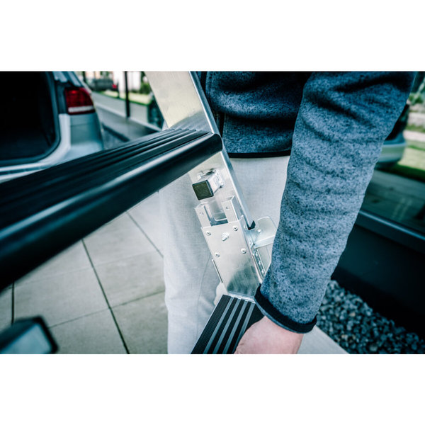 Günzburger Steigtechnik Stufen-Stehleiter-Set beidseitig begehbar steckbar inkl. Einsteckteil