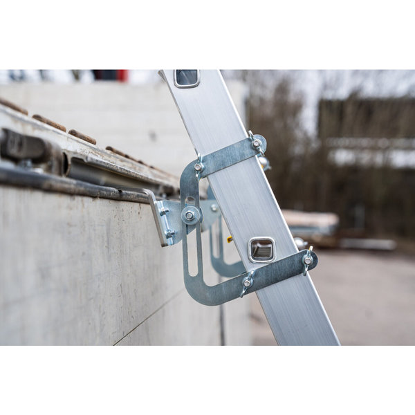 Günzburger Steigtechnik Stufen-Einhängeleiter LKW 8 Stufen inkl. Einhängevorrichtung