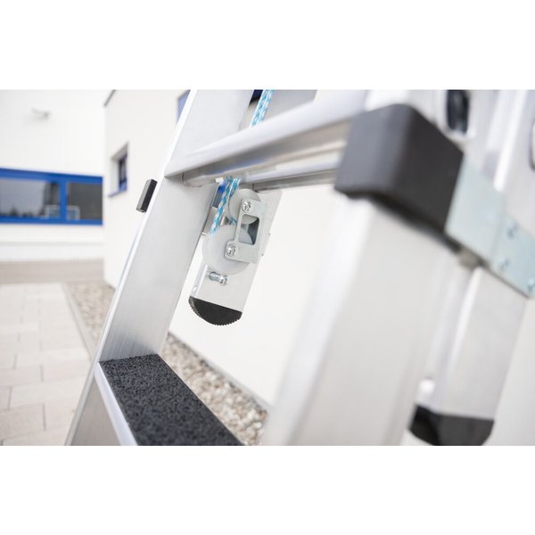 Günzburger Steigtechnik Stufen-Seilzugleiter 2-teilig mit nivello® Traverse 2x12 Stufen