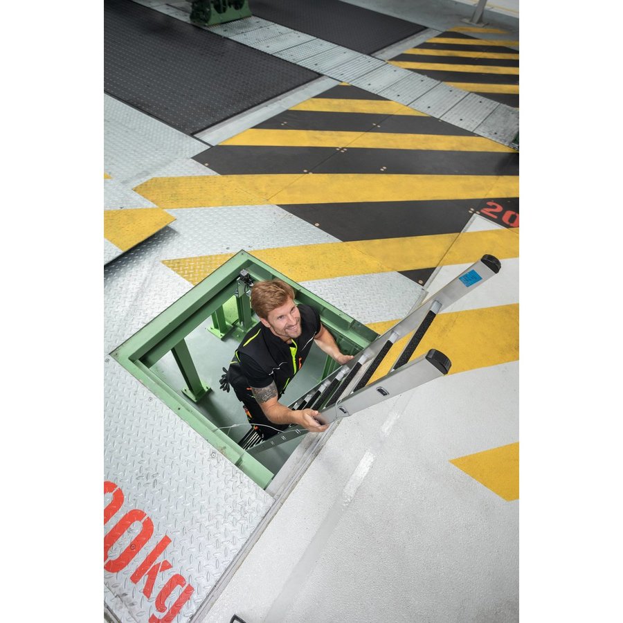 Günzburger Steigtechnik Sprossen-Anlegeleiter SprossenSafe R 13 mit Standard-Traverse 12 Sprossen