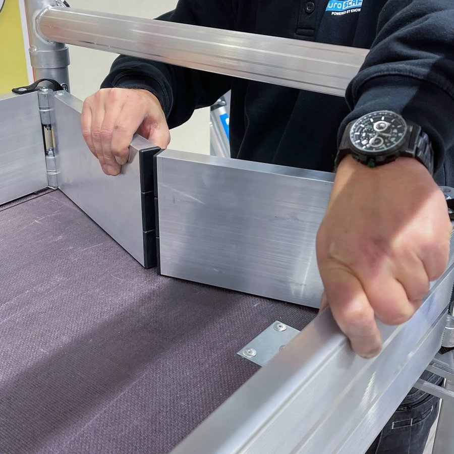 ASC Group Fahrgerüst One Tower - 0,75 x 1,20 m Arbeitshöhe bis 6,2m