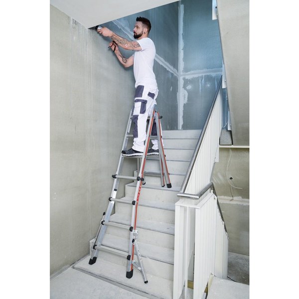 Hymer Teleskopleiter mit transportoptimierten Teleskopauslegern 4x5