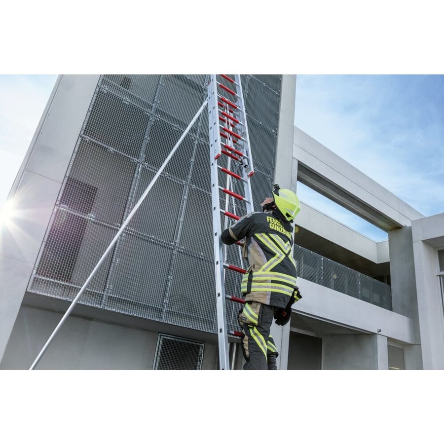 Günzburger Steigtechnik Seilzugleiter 3-teilig DIN EN 1147 mit Stützen 3x17 Sprossen