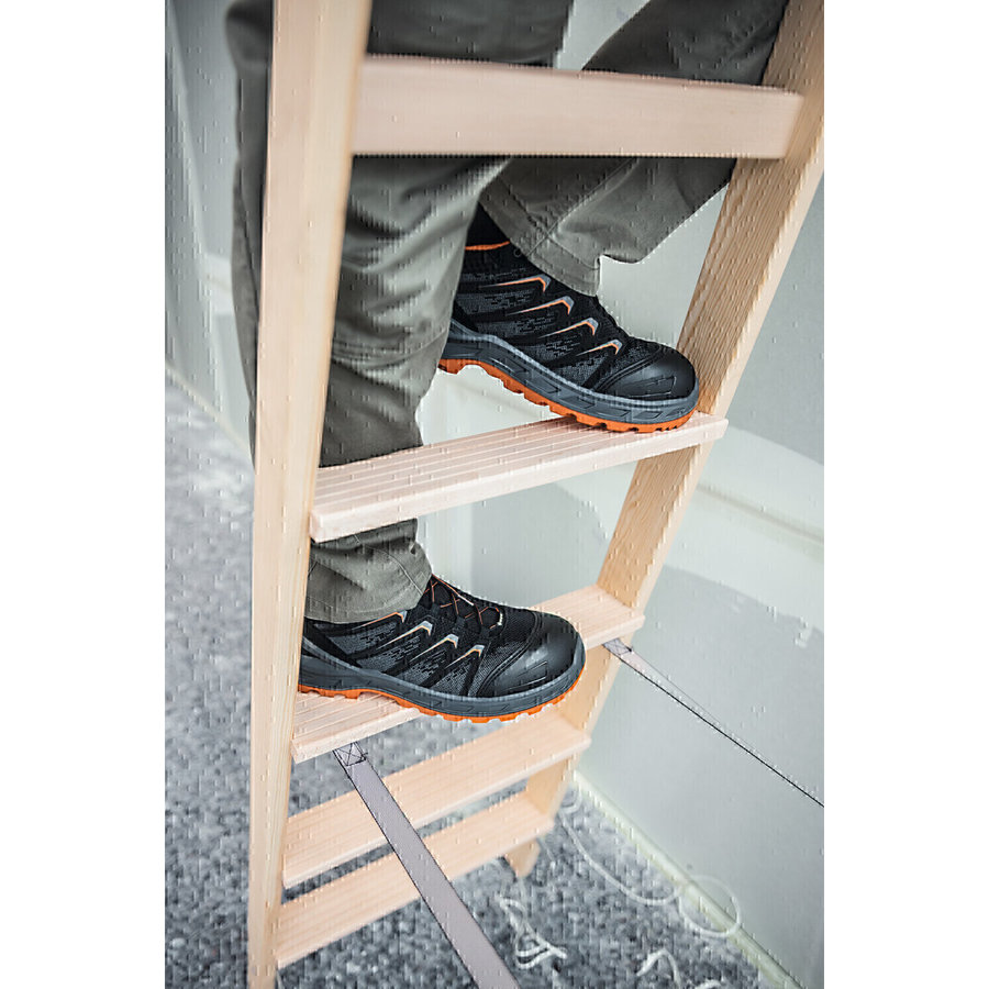 Günzburger Steigtechnik Stufen-Stehleiter Holz beidseitig begehbar 2x3 Stufen