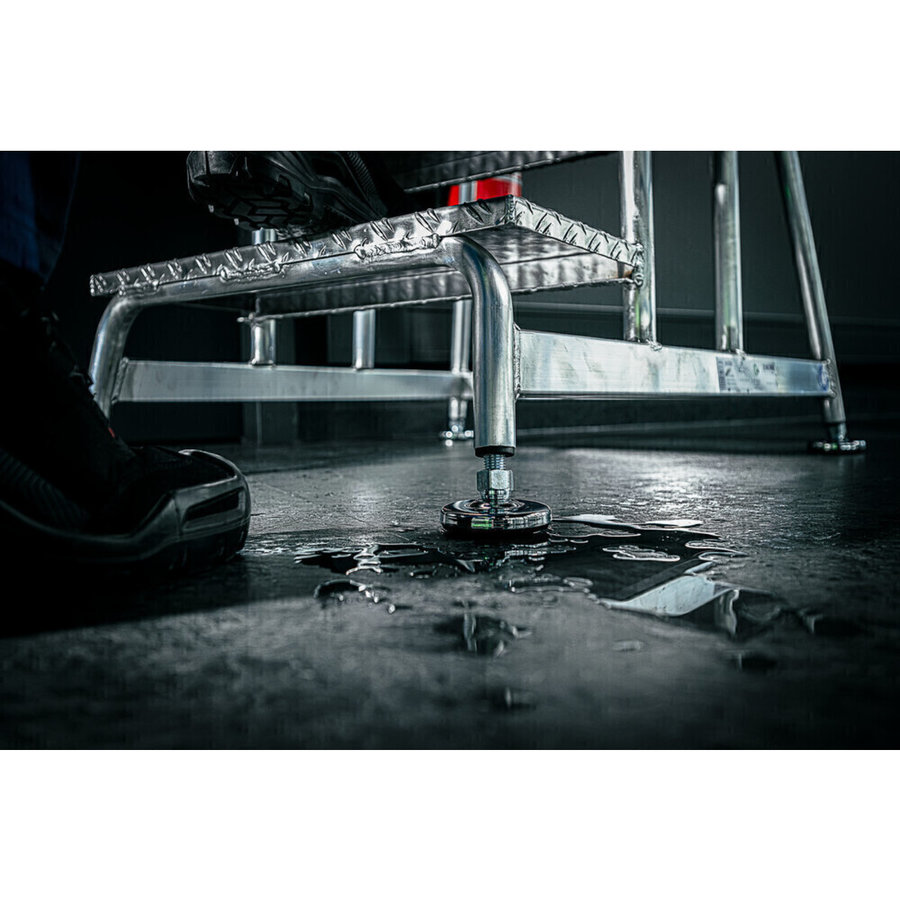 Günzburger Steigtechnik Fußplatten