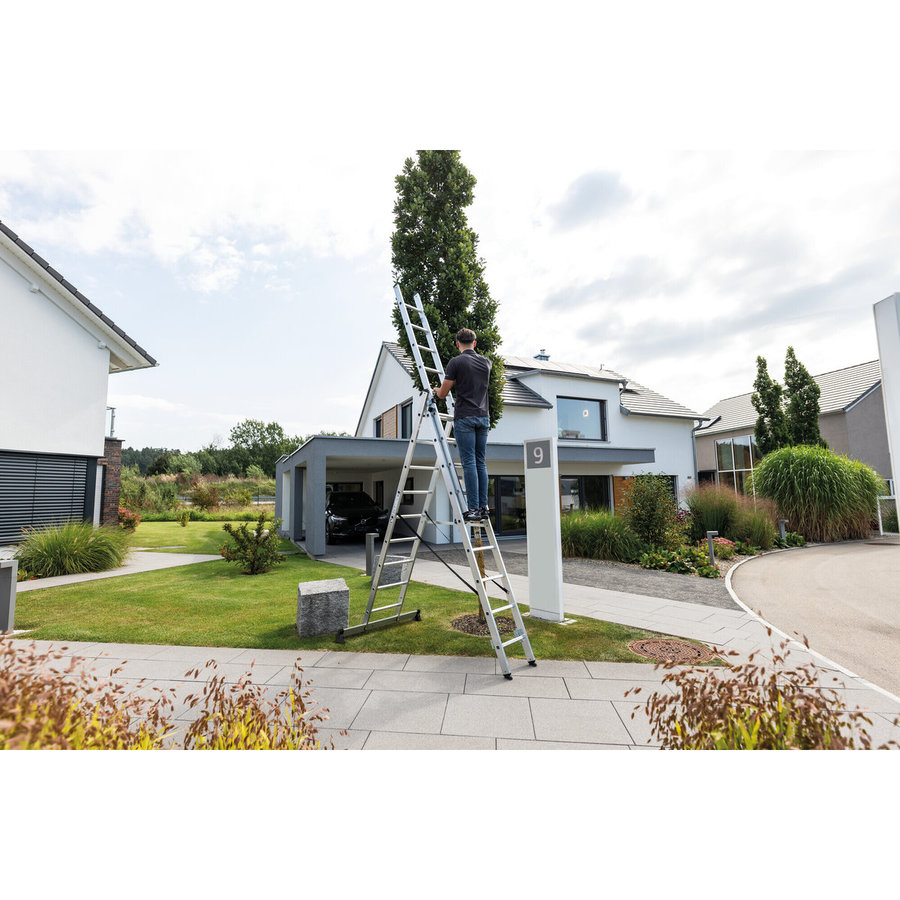 Günzburger Steigtechnik Mehrzweckleiter 3-teilig mit nivello®-Traverse 3x7 Sprossen