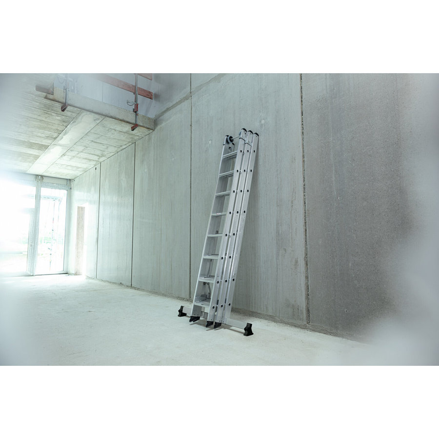 Günzburger Steigtechnik Stufen-Mehrzweckleiter 3-teilig mit nivello®-Traverse 3x8 Stufen