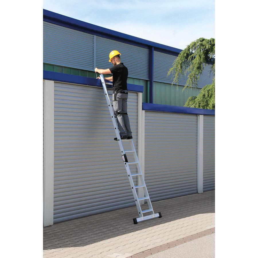 Günzburger Steigtechnik Stufen-Anlegeleiter mit Standard-Traverse 14 Stufen