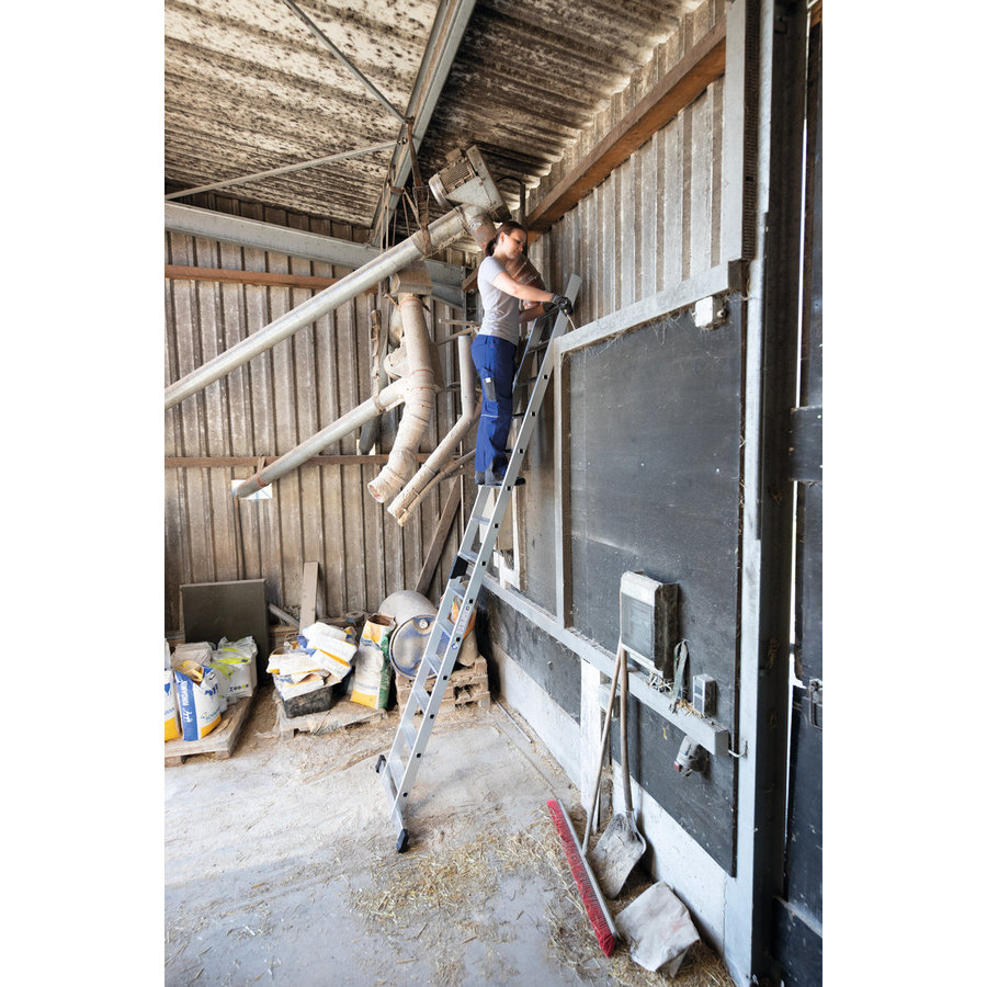 Günzburger Steigtechnik Stufen-Anlegeleiter mit Standard-Traverse 14 Stufen