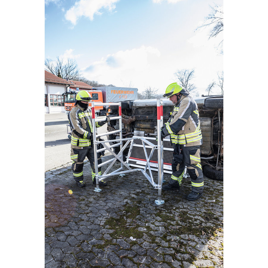 Günzburger Steigtechnik Rettungs- und Arbeitsplattform mit Klapprahmen DIN 14830