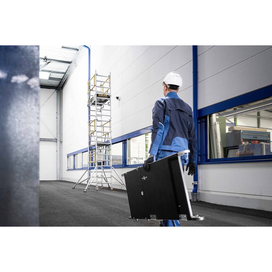 Günzburger Steigtechnik FlexxTower SG ergo mit vorlaufendem Geländer Plattformhöhe 4,10 m