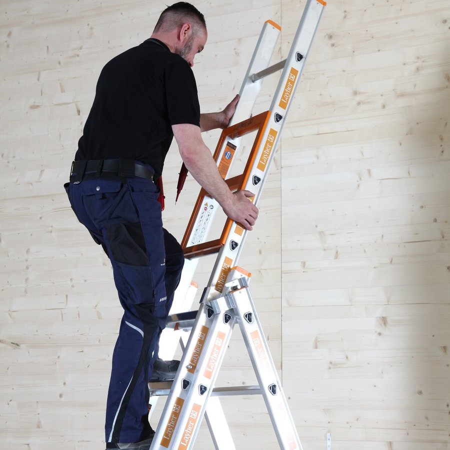 Layher Allzweckleiter TOPIC 8 Sprossen, Aluminiumleiter 3-teilig 3x8 Sprossen, ausziehbar, beidseitig begehbar, klappbar, Länge 5.25 m