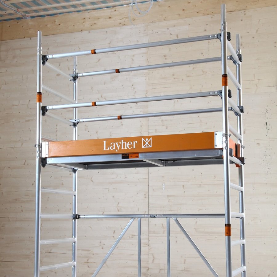 Layher Zifa Fahrgerüst, Sicherheitsaufbau P2 Arbeitshöhe bis 5,76m, mit Fahrbalken