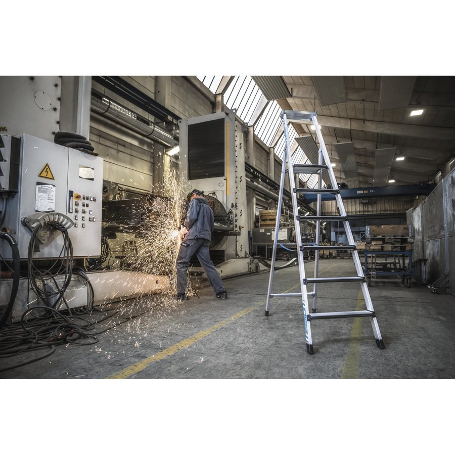 ZARGES Comfortstep S - LM-Stufen-Stehleiter 8 Stufen