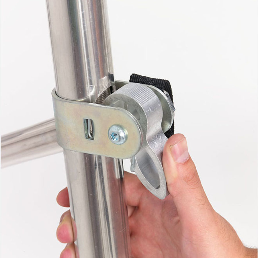 Altrex Plattformleiter  mit klappbarem Geländer 6 Sprossen + 1 Plattform,  mit klappbarem Geländer