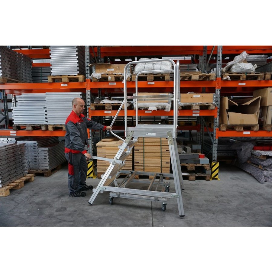 Euroline Mobile Podesttreppe / Podestleiter einseitig begehbar mit Zentralfeststellung* Nr. 51503 6 Stufen