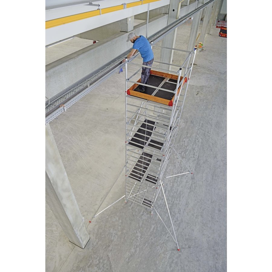 Hymer Treppen-Fahrgerüst mit Ausleger