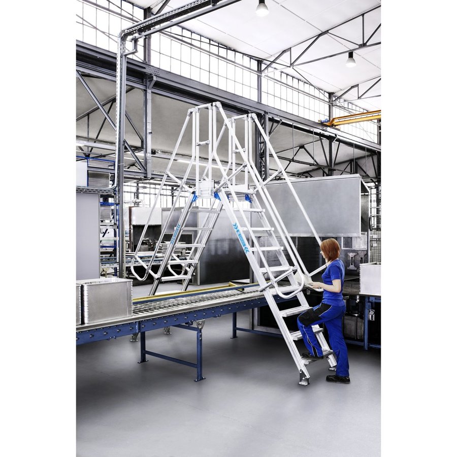 ZARGES LM-Überstieg 60° 9 Stufen, 600 mm breit, Höhe 2.130 mm