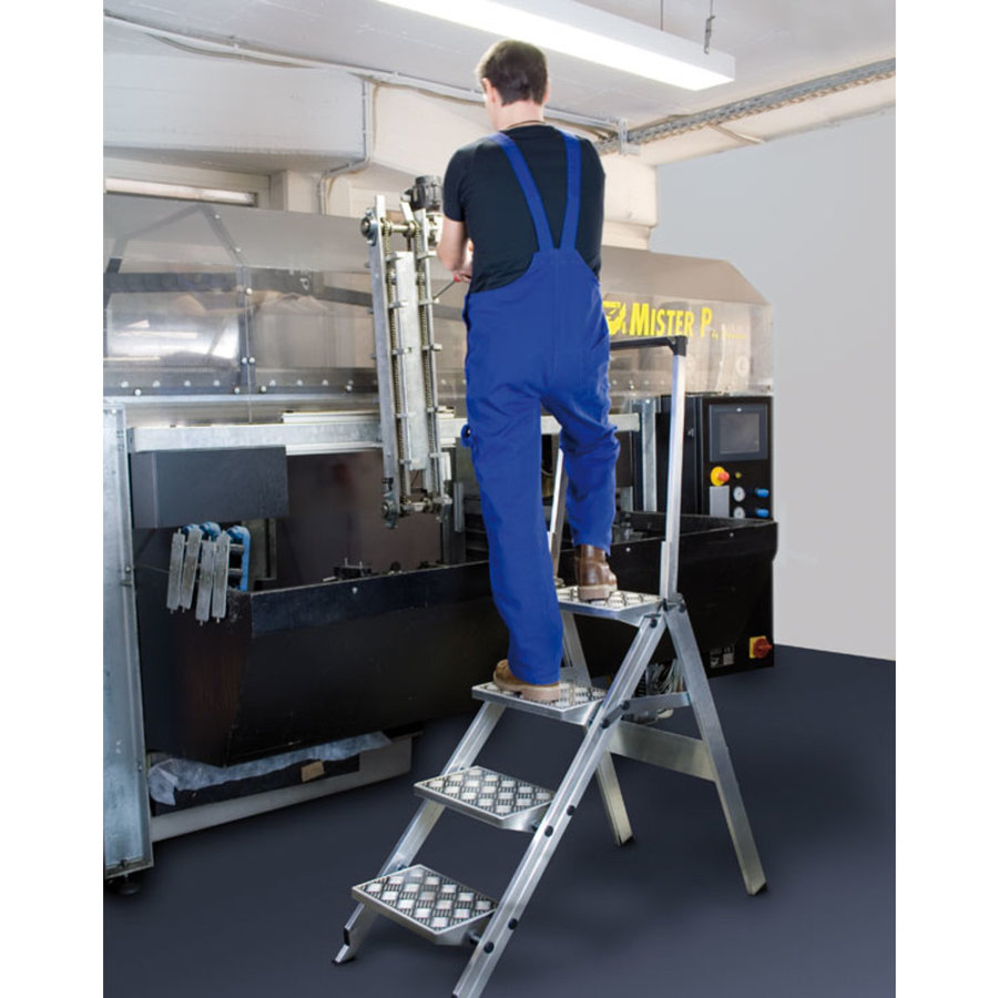 WAKÜ Little Jumbo Sicherheitstreppe mit Alu-Quintett-Stufen und Sicherheitsbügel 4-stufig