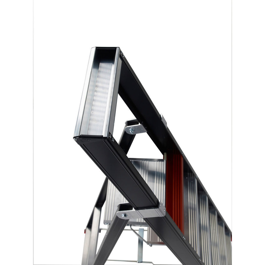 Altrex Taurus Einseitig begehbare Stufenleiter TGB 8